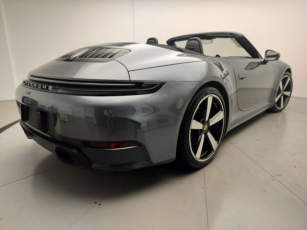 Certified 2025 Porsche 911 Carrera RWD image 20