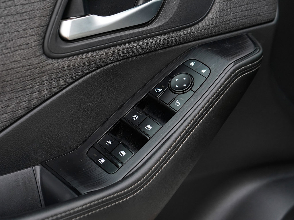 Used 2021 Nissan Rogue SV image 13