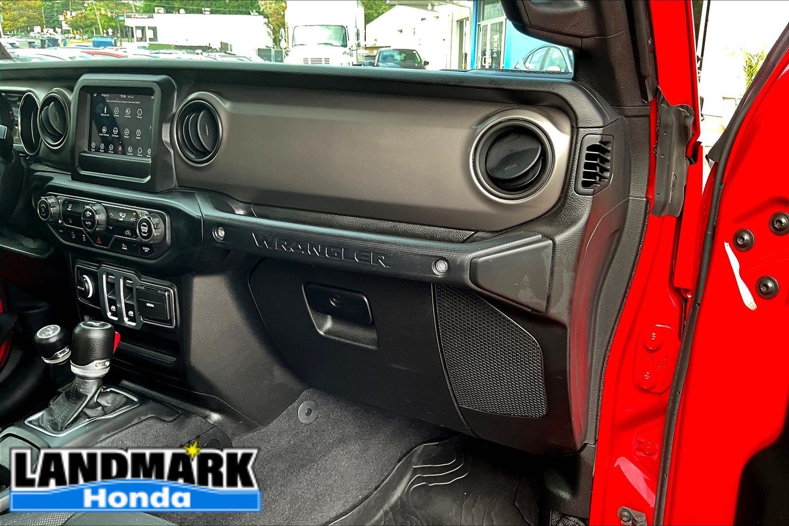 Used 2021 Jeep Wrangler Sport AWD/4WD image 16