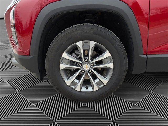 New 2026 Chevrolet Equinox LT w/ Convenience Package II image 9