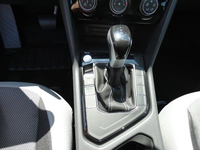 New 2024 Volkswagen Taos S image 25