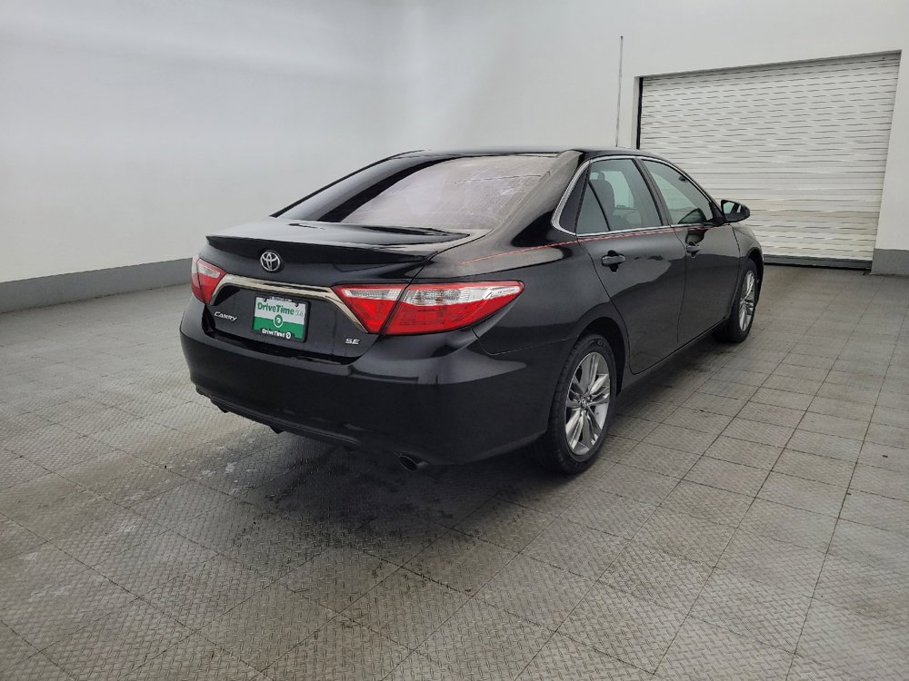 Used 2016 Toyota Camry SE image 9