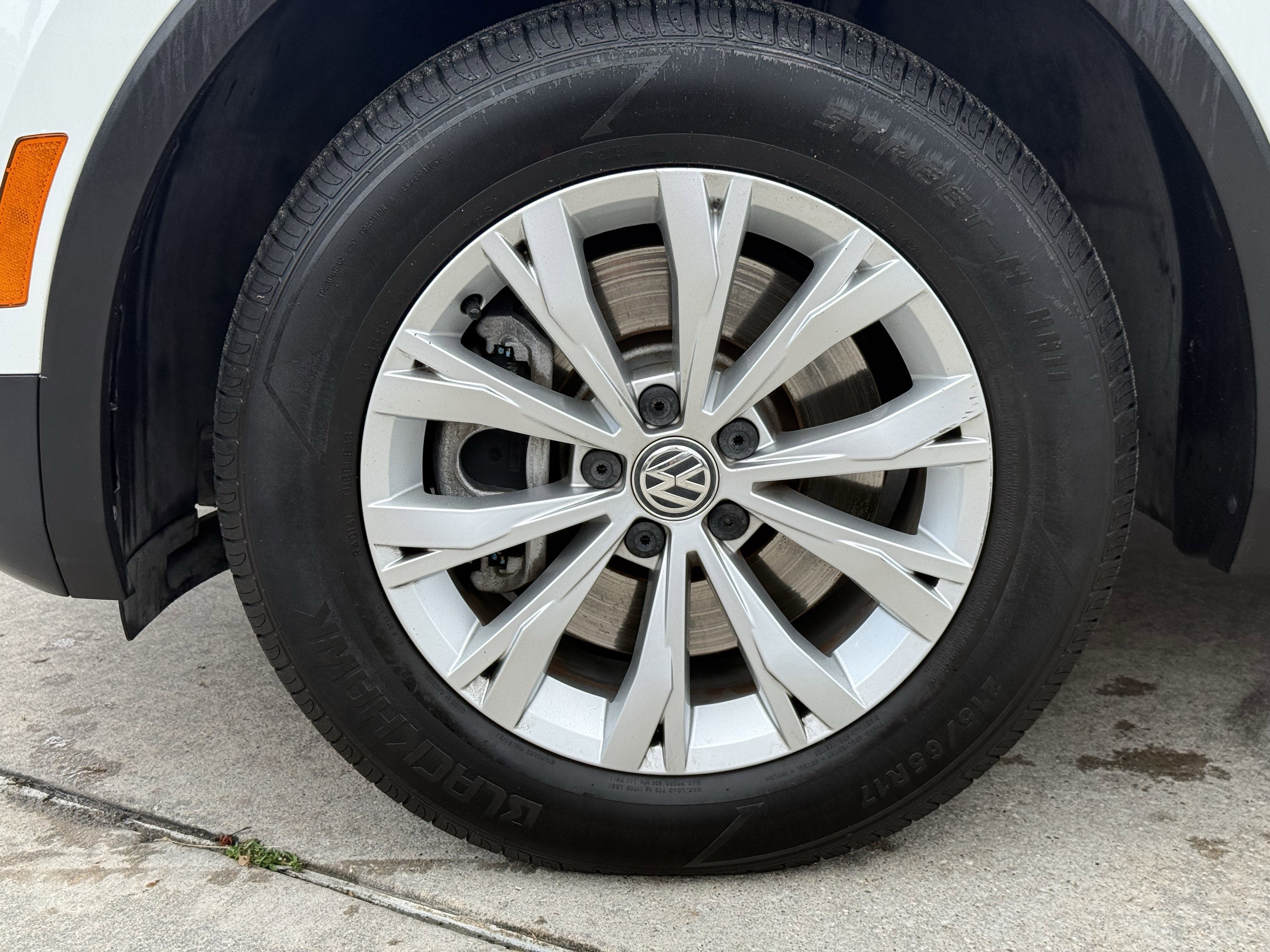 Used 2019 Volkswagen Tiguan SE image 12