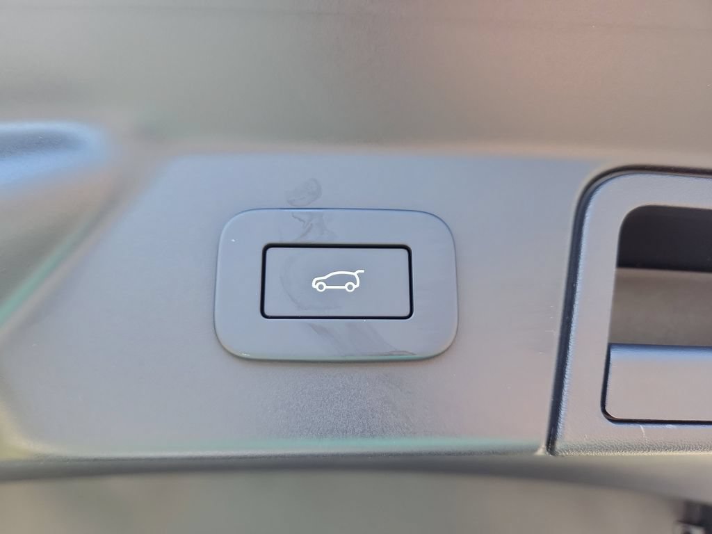 Certified 2026 Land Rover Range Rover Velar S AWD/4WD image 14