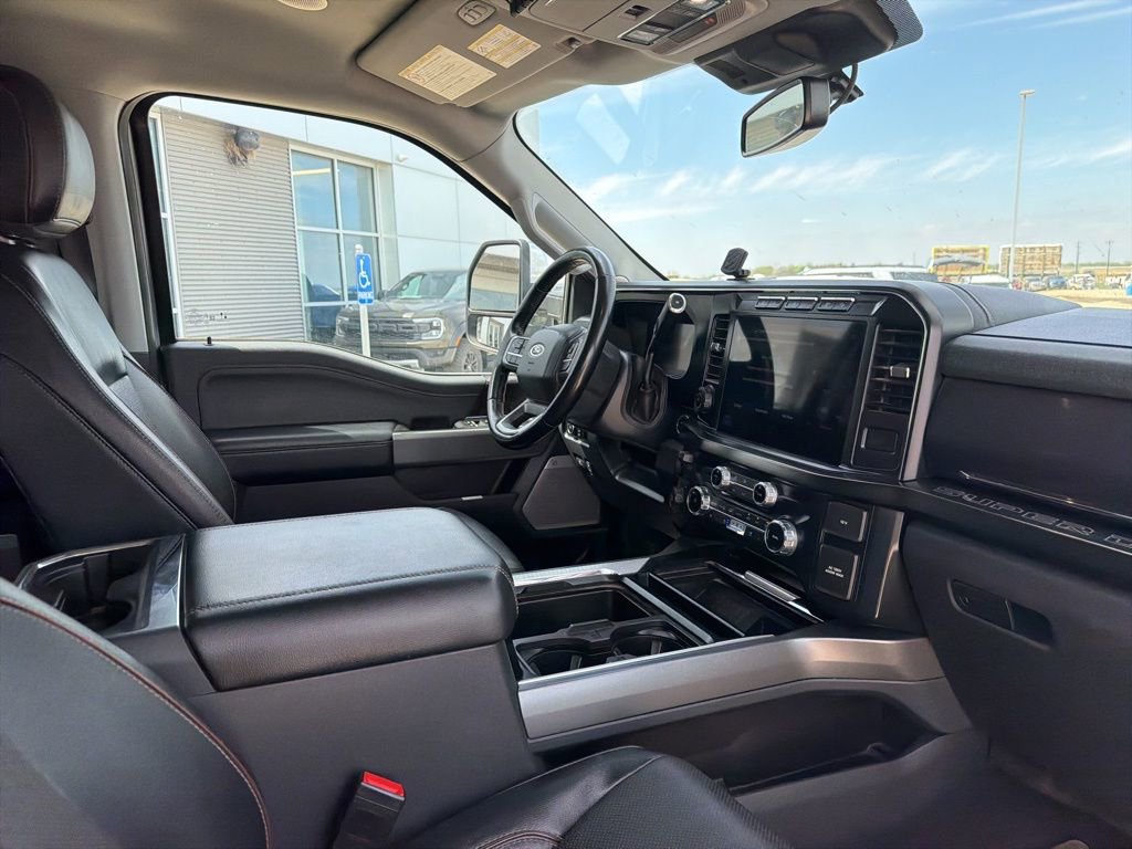 Used 2023 Ford F350 Lariat w/ Lariat Ultimate Package AWD/4WD image 27