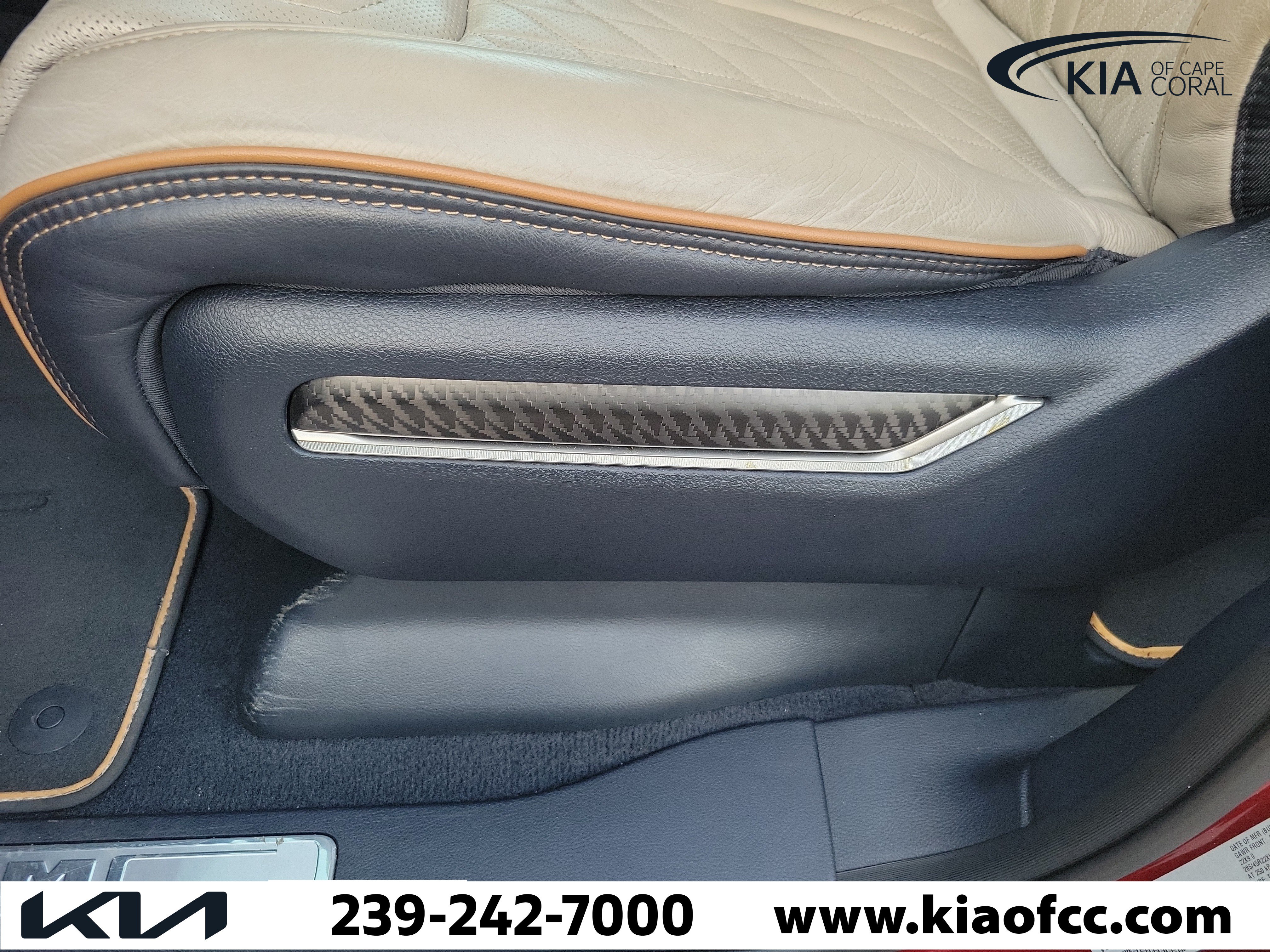 Used 2025 RAM 1500 Tungsten AWD/4WD image 23