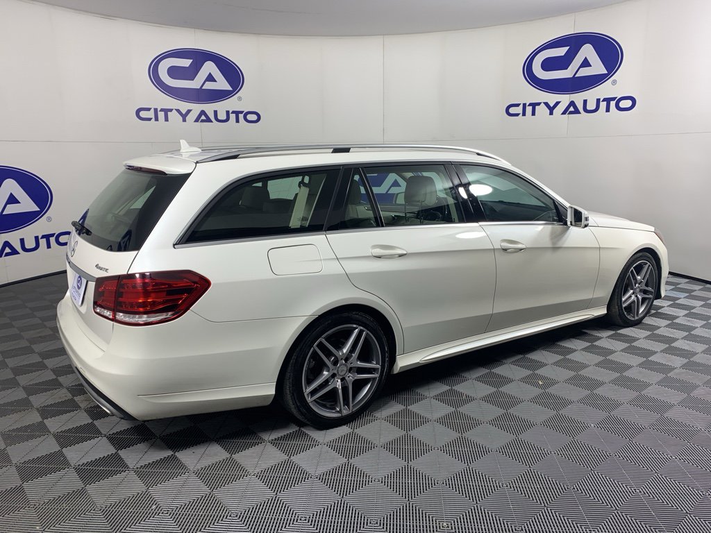 Used 2014 Mercedes-Benz E 350 Sport image 3