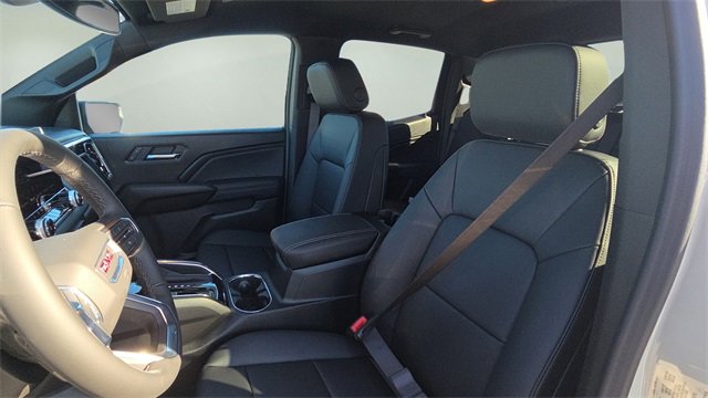 New 2026 GMC Canyon Elevation w/ LPO, Sports Bar Package image 34