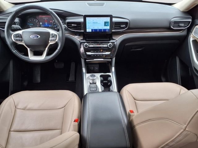 Used 2022 Ford Explorer Limited w/ Equipment Group 301A image 12