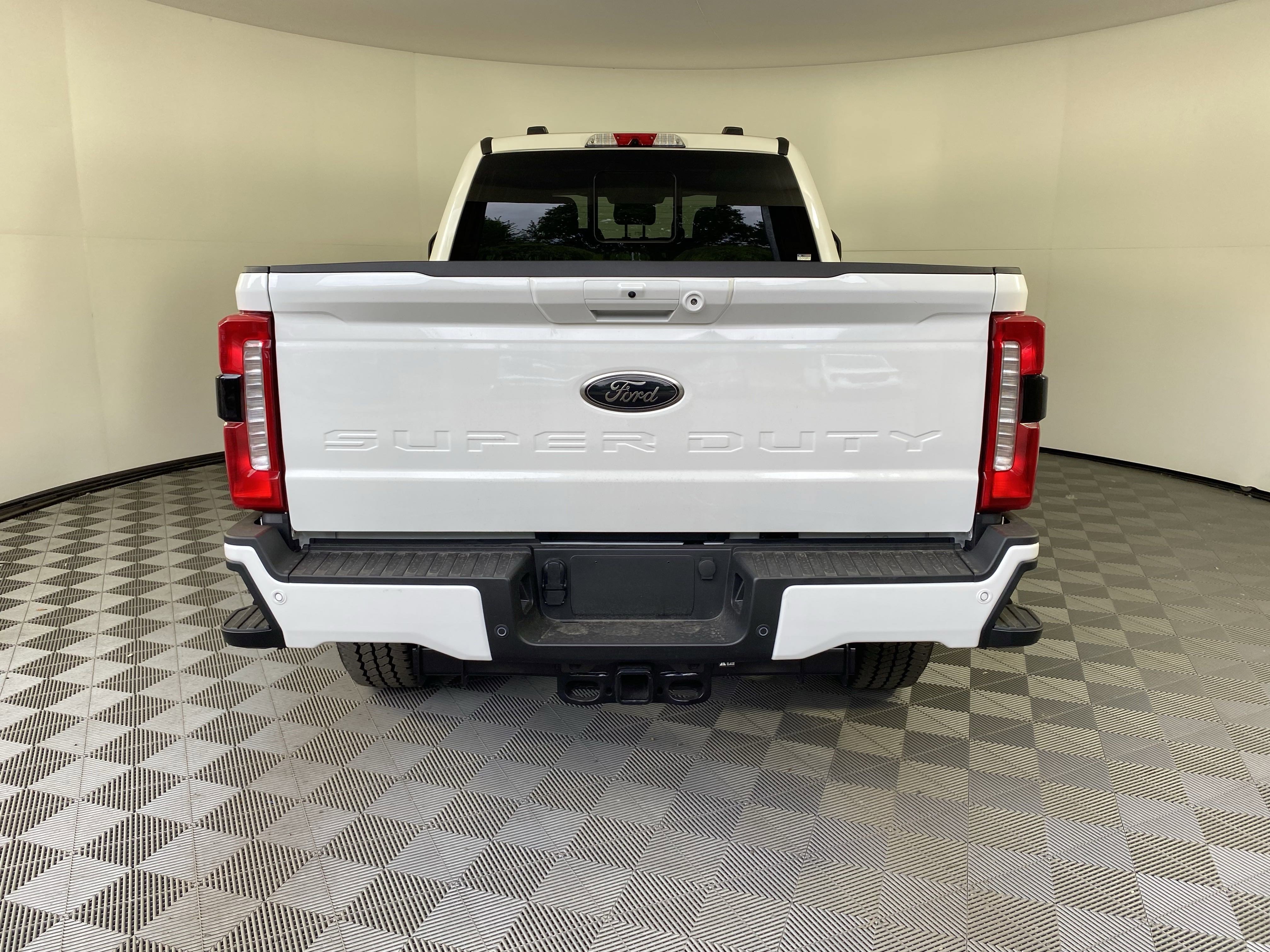 New 2025 Ford F250 Lariat w/ Lariat Ultimate Package image 4