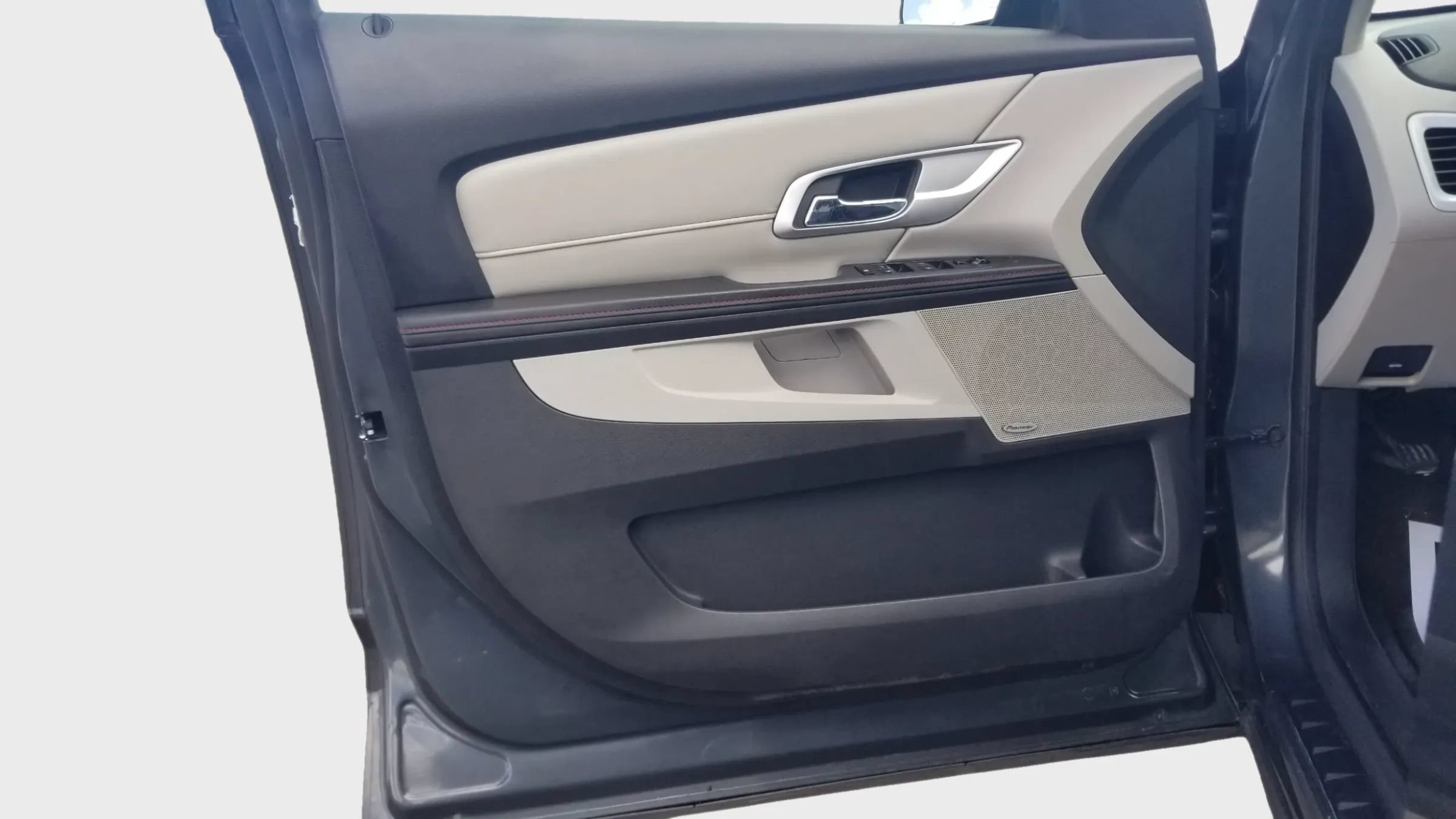 Used 2011 GMC Terrain SLT FWD image 9
