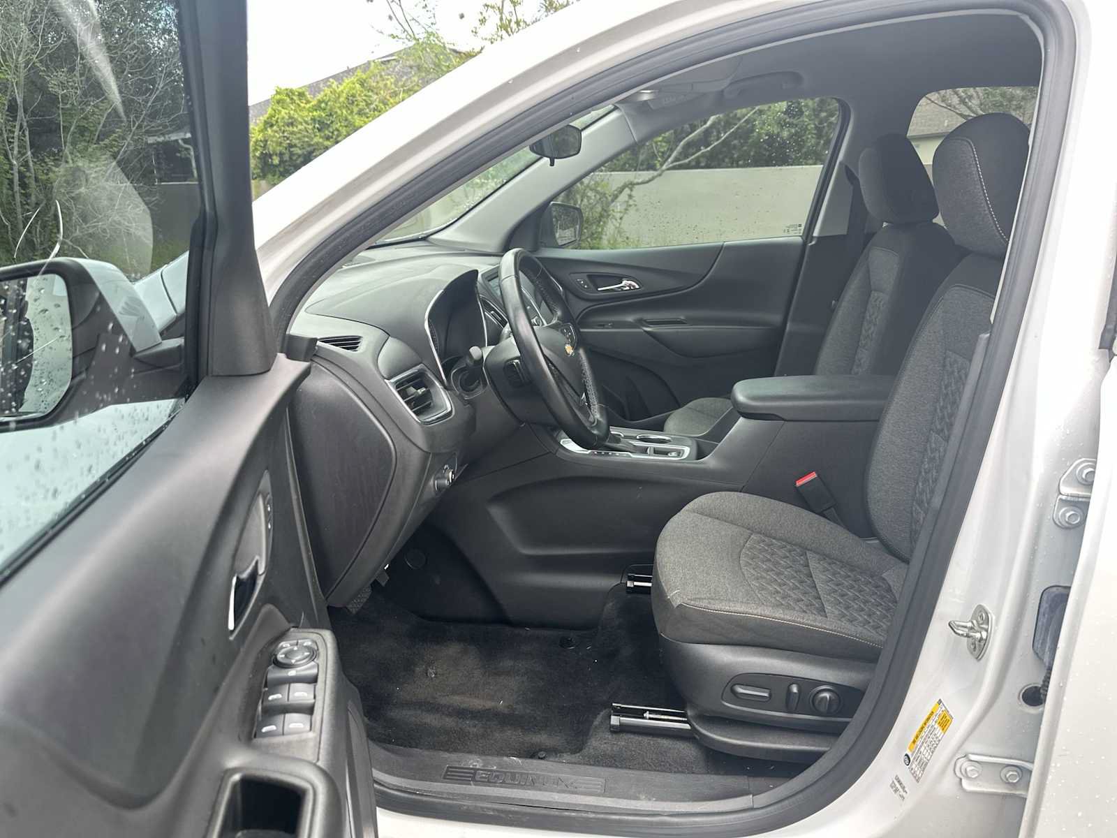 Certified 2024 Chevrolet Equinox LT FWD image 2
