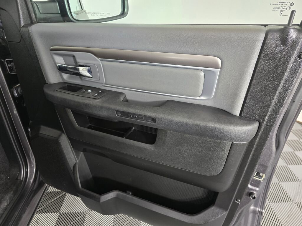 Used 2024 RAM 1500 Classic SLT image 37