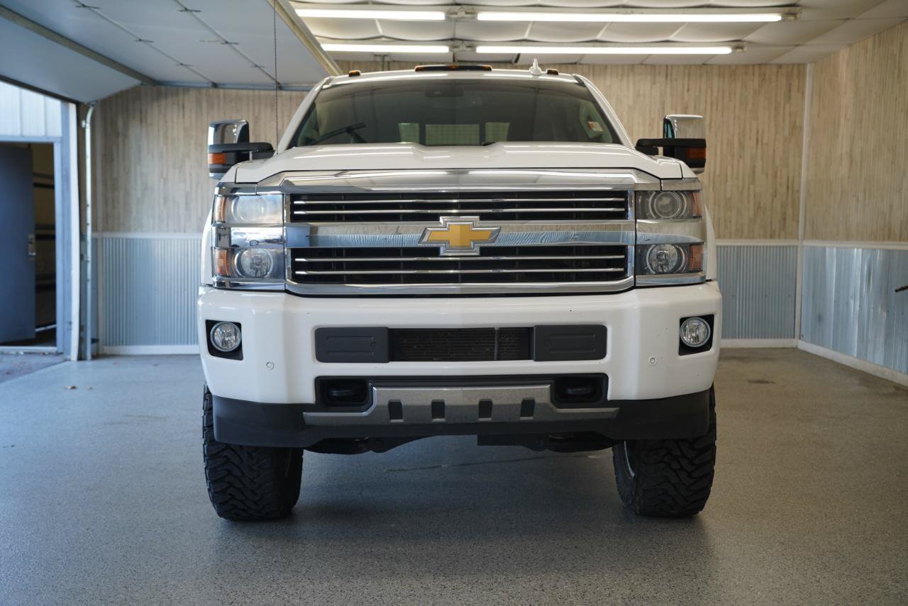 Used 2015 Chevrolet Silverado 2500 High Country w/ Duramax Plus Package AWD/4WD image 2