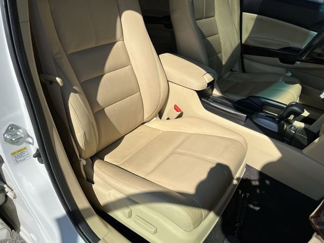 Used 2011 Honda Crosstour EX-L image 26