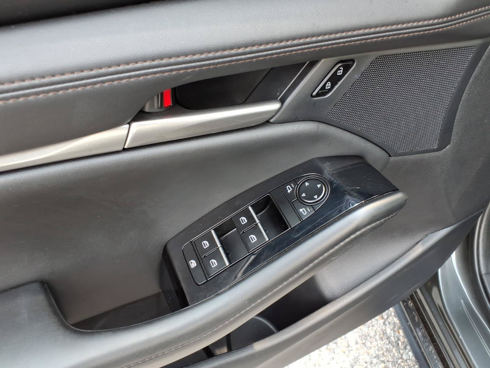 Used 2024 MAZDA MAZDA3 s FWD image 13