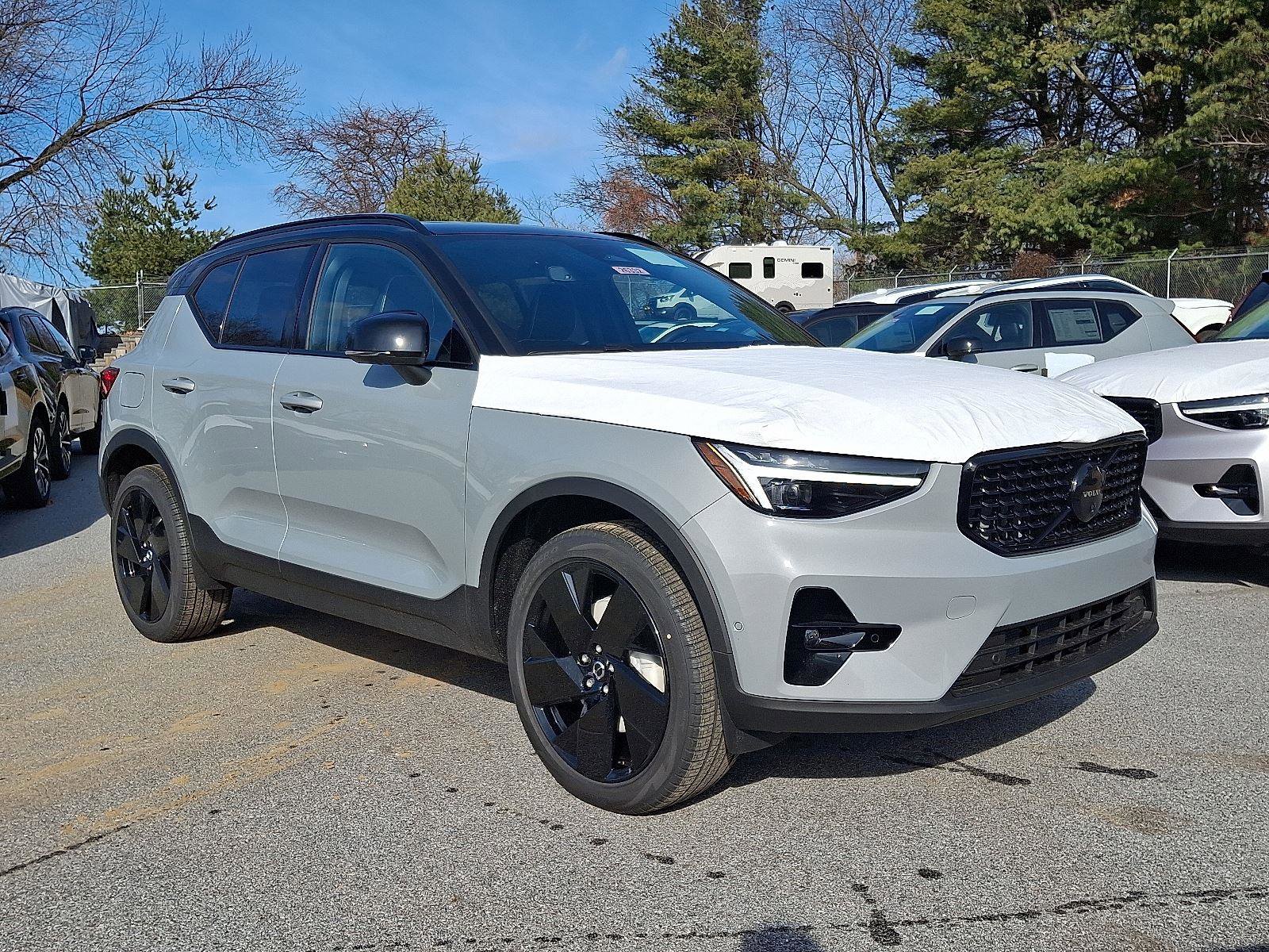 New 2026 Volvo XC40 B5 Ultra w/ Climate Package AWD/4WD image 1