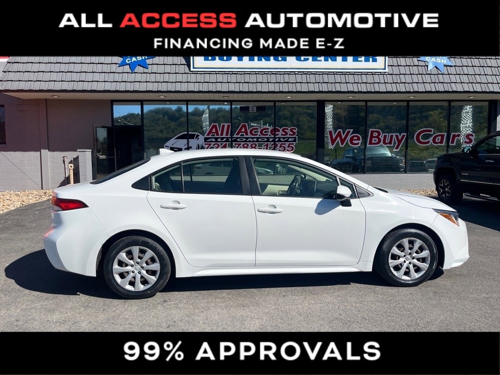 Used 2021 Toyota Corolla LE image 1