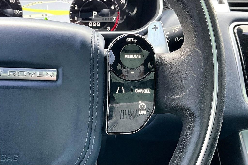 Used 2020 Land Rover Range Rover Sport HST image 19