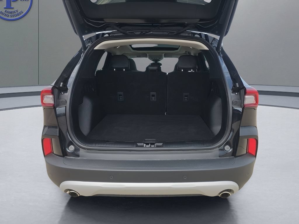 Used 2025 Ford Escape Platinum AWD/4WD image 20