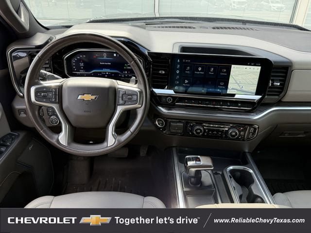Used 2022 Chevrolet Silverado 1500 LTZ w/ Z71 Off-Road Package AWD/4WD image 14
