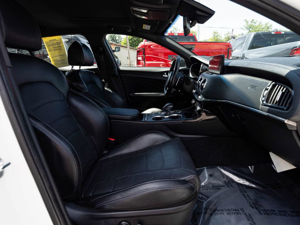 Used 2022 Kia Stinger GT2 w/ Scorpion Package AWD/4WD image 31