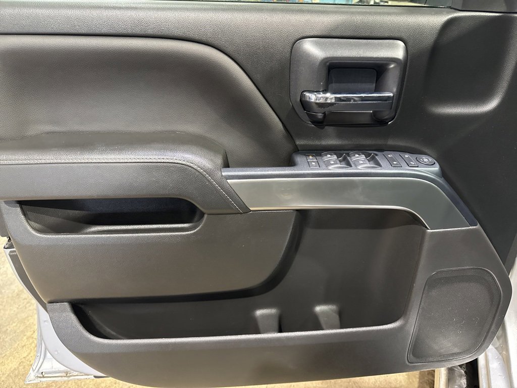 Used 2018 Chevrolet Silverado 1500 LT w/ All Star Edition image 14