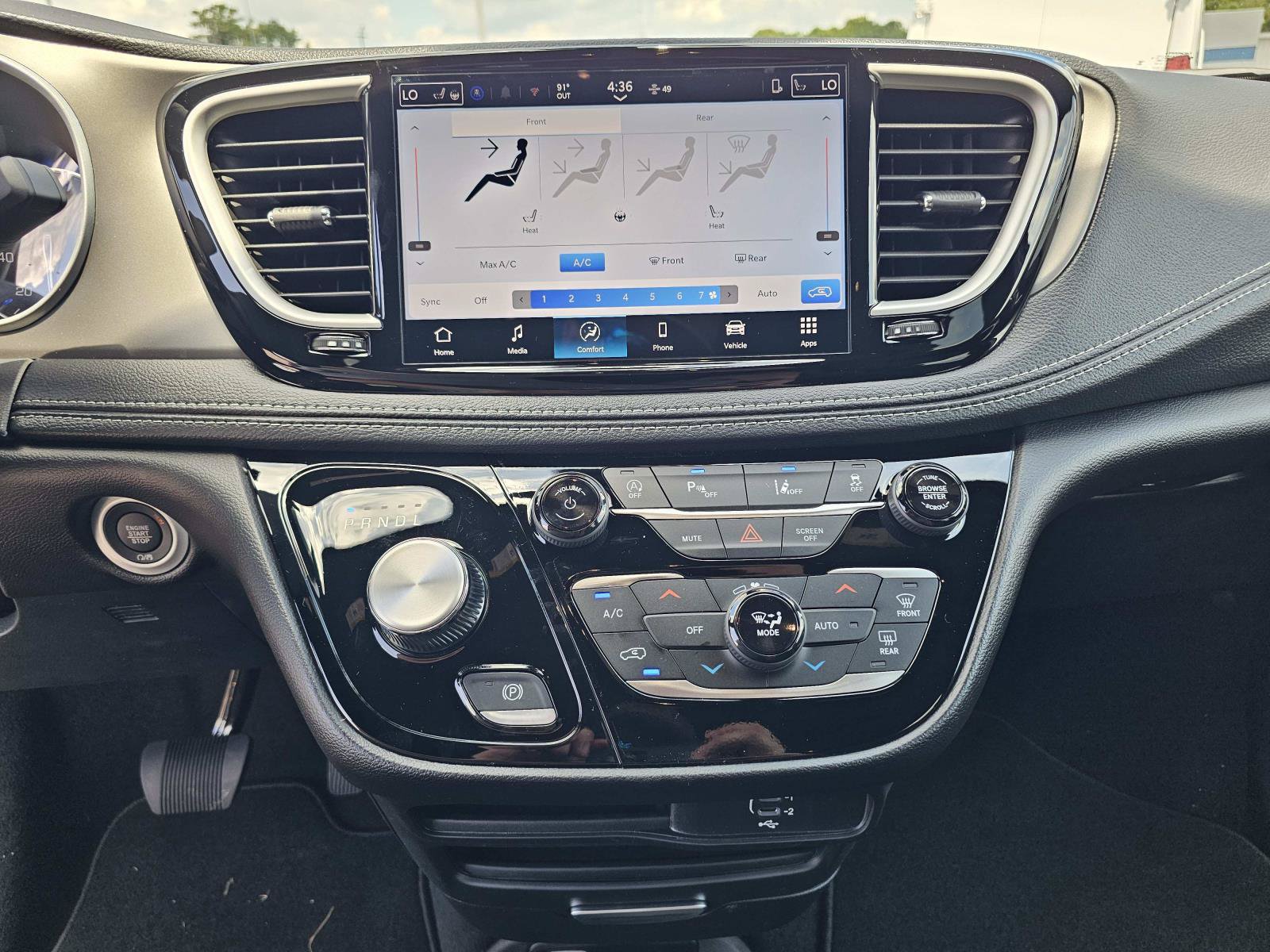 New 2027 Chrysler Pacifica Select FWD image 24