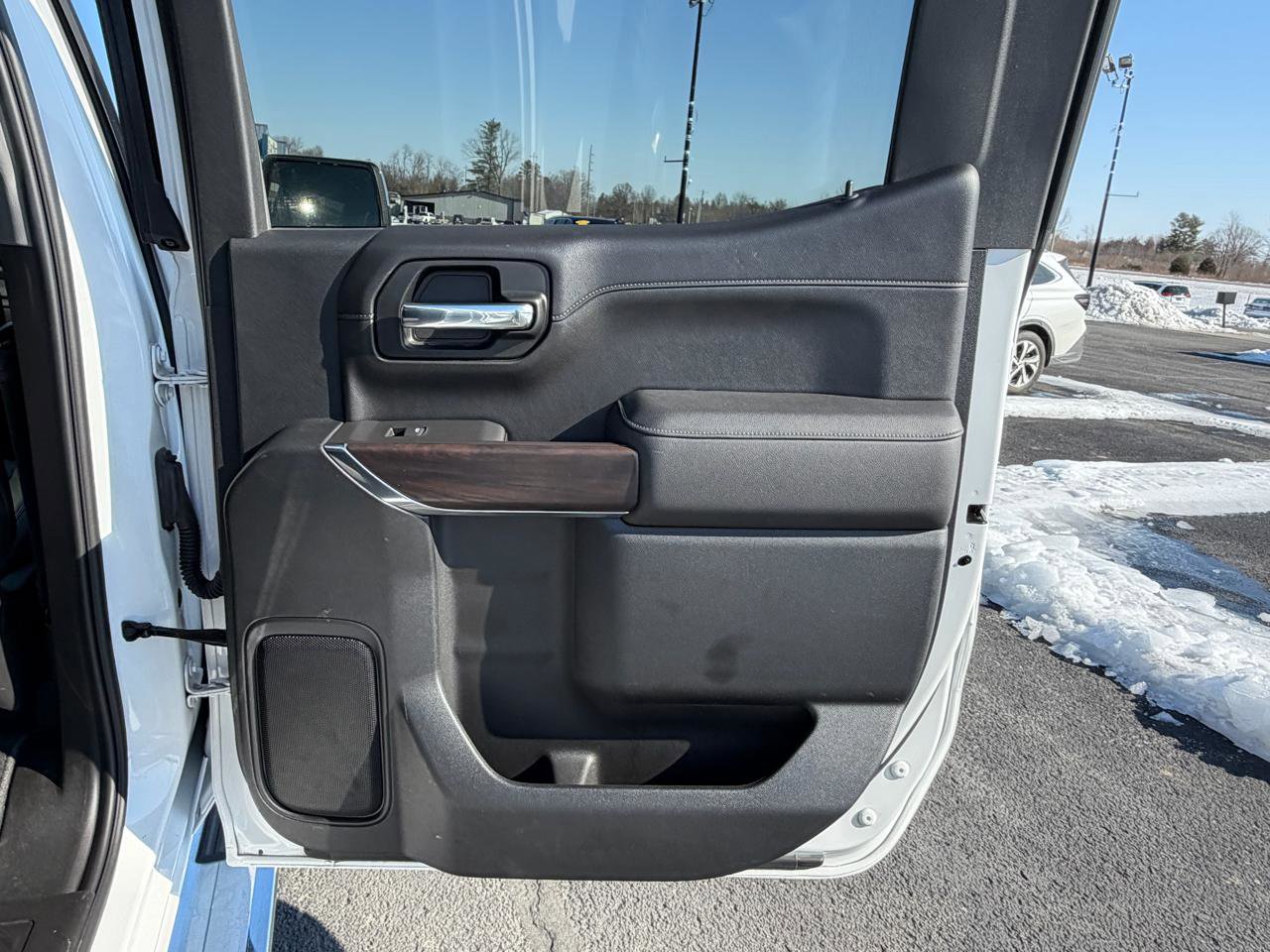 Used 2021 GMC Sierra 1500 SLT image 21