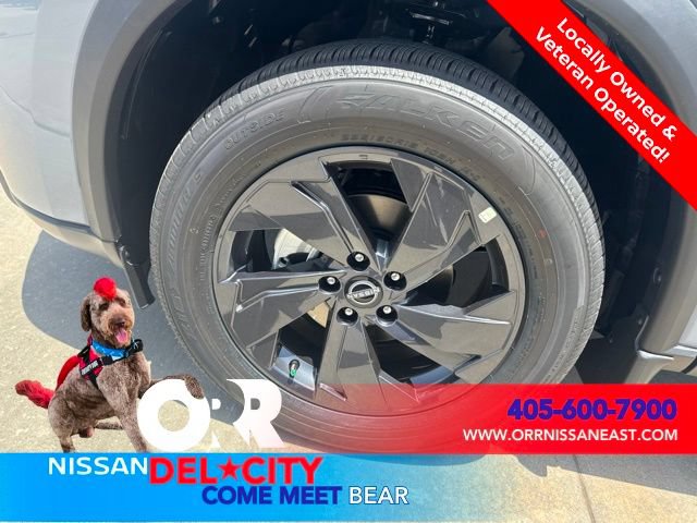 New 2026 Nissan Rogue SV FWD image 9
