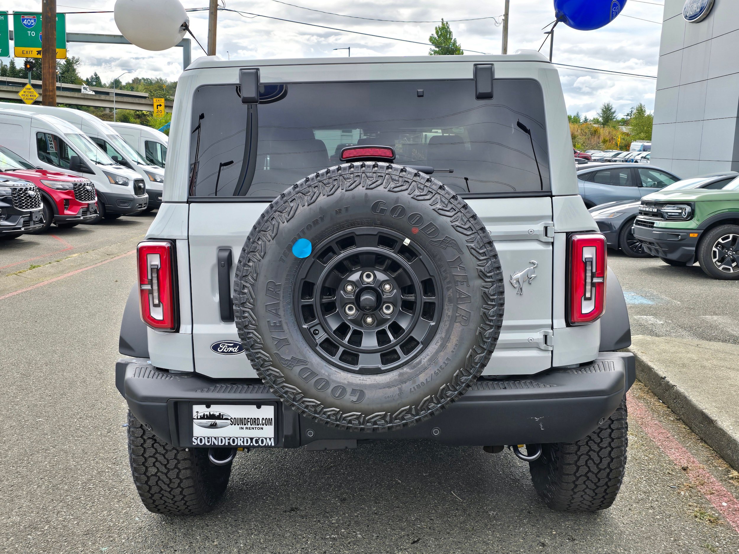 New 2026 Ford Bronco Badlands AWD/4WD image 6