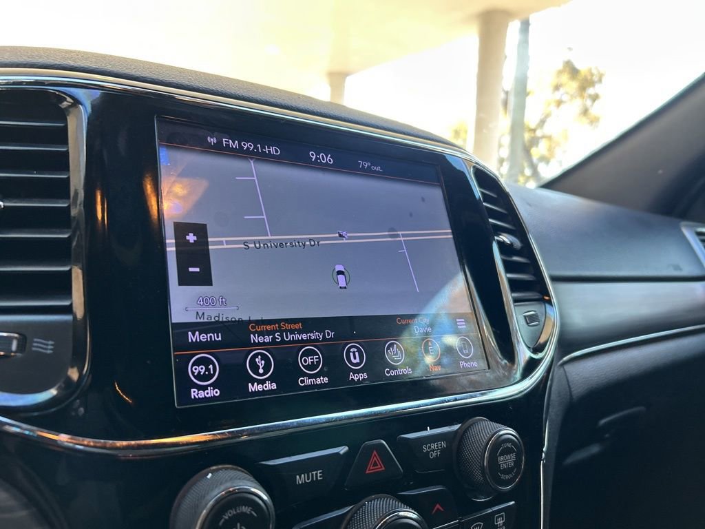 Used 2019 Jeep Grand Cherokee Limited w/ Luxury Group II image 11