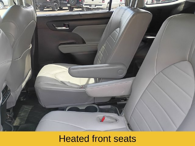 Used 2023 Toyota Highlander XLE AWD/4WD image 20