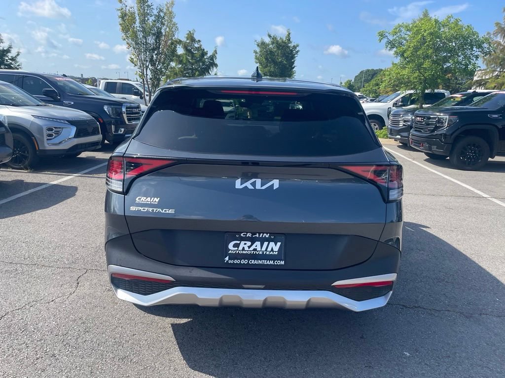 Used 2024 Kia Sportage EX FWD image 6