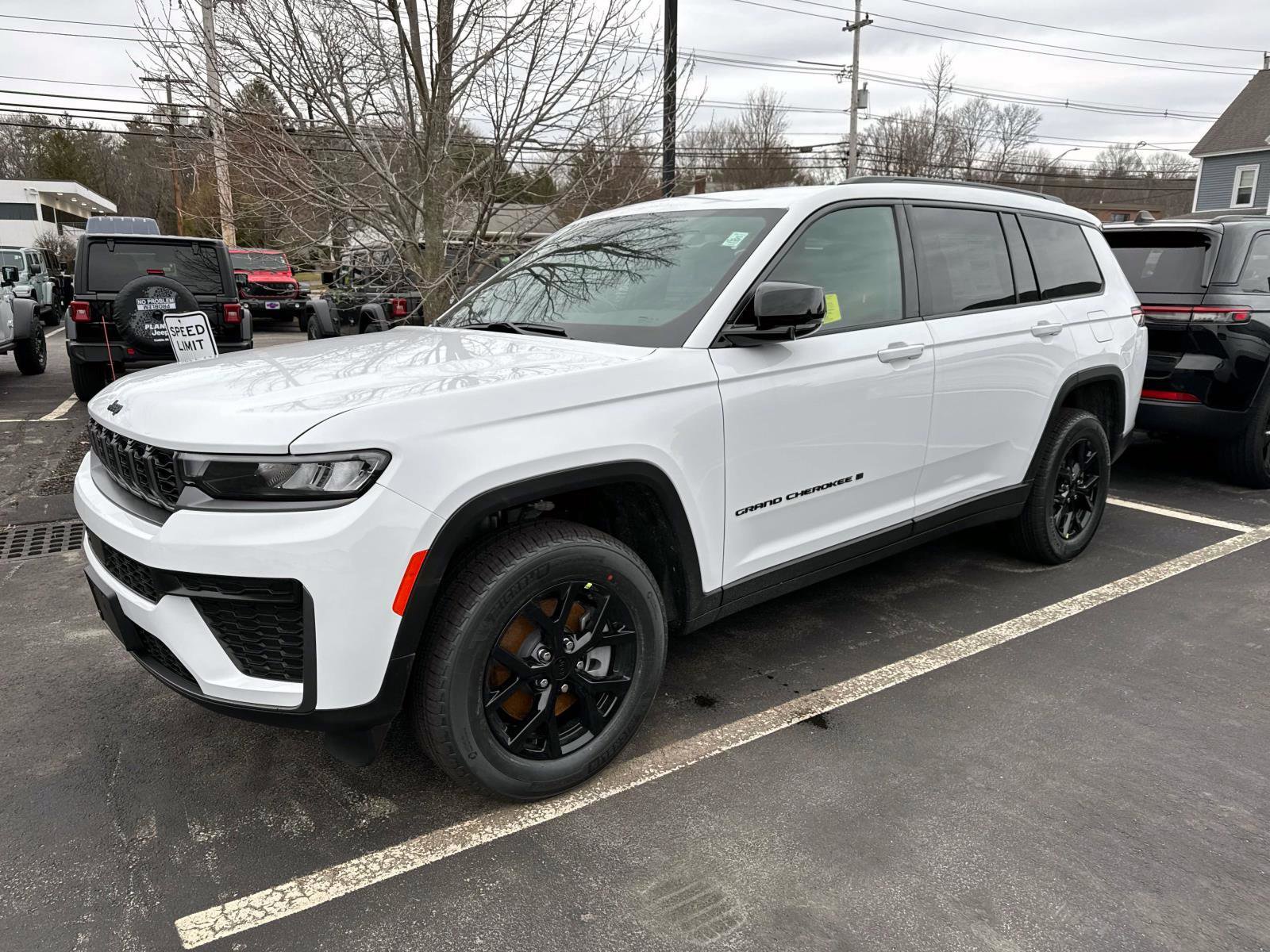 New 2026 Jeep Grand Cherokee L 4WD image 4