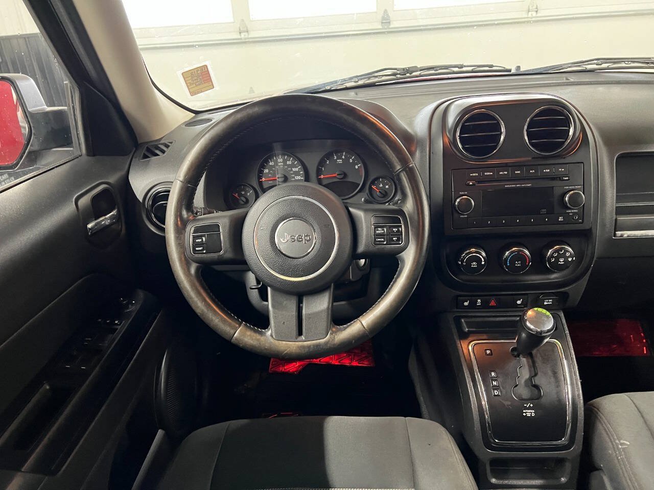 Used 2012 Jeep Patriot Latitude AWD/4WD image 8