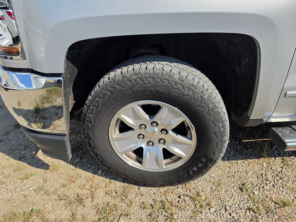 Used 2018 Chevrolet Silverado 1500 LT w/ True North Edition AWD/4WD image 3