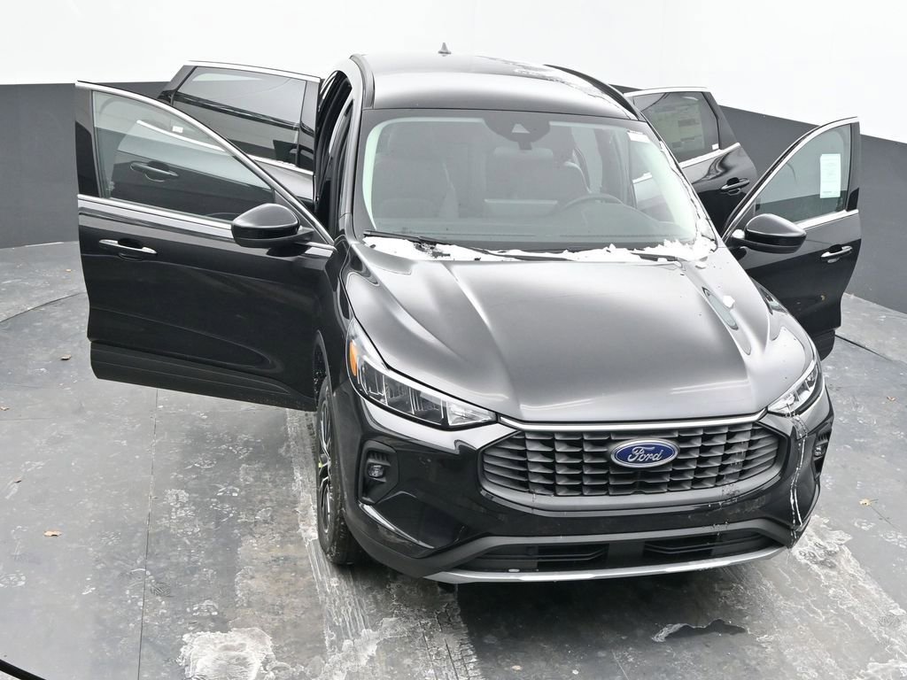 New 2026 Ford Escape SE image 60