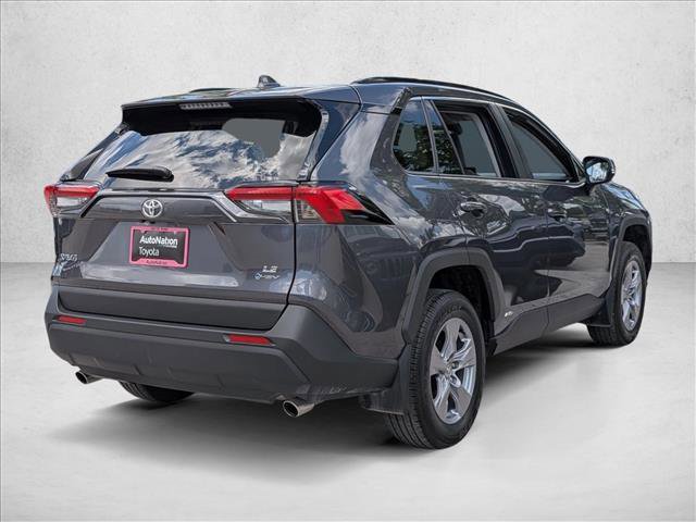 Used 2025 Toyota RAV4 LE AWD/4WD image 5