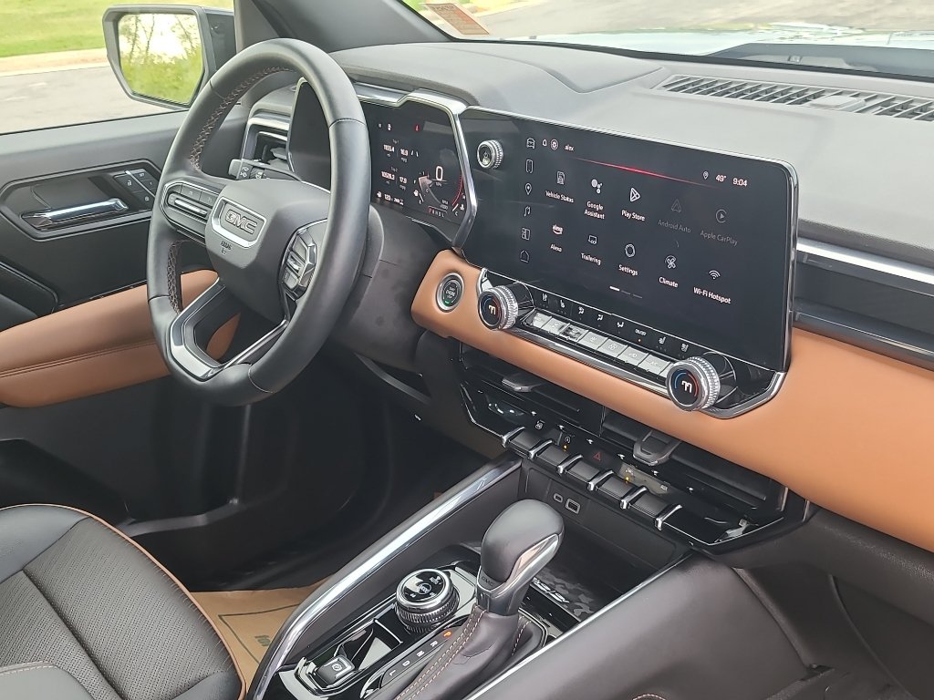 Used 2024 GMC Canyon AT4 w/ AT4 Premium Package AWD/4WD image 26