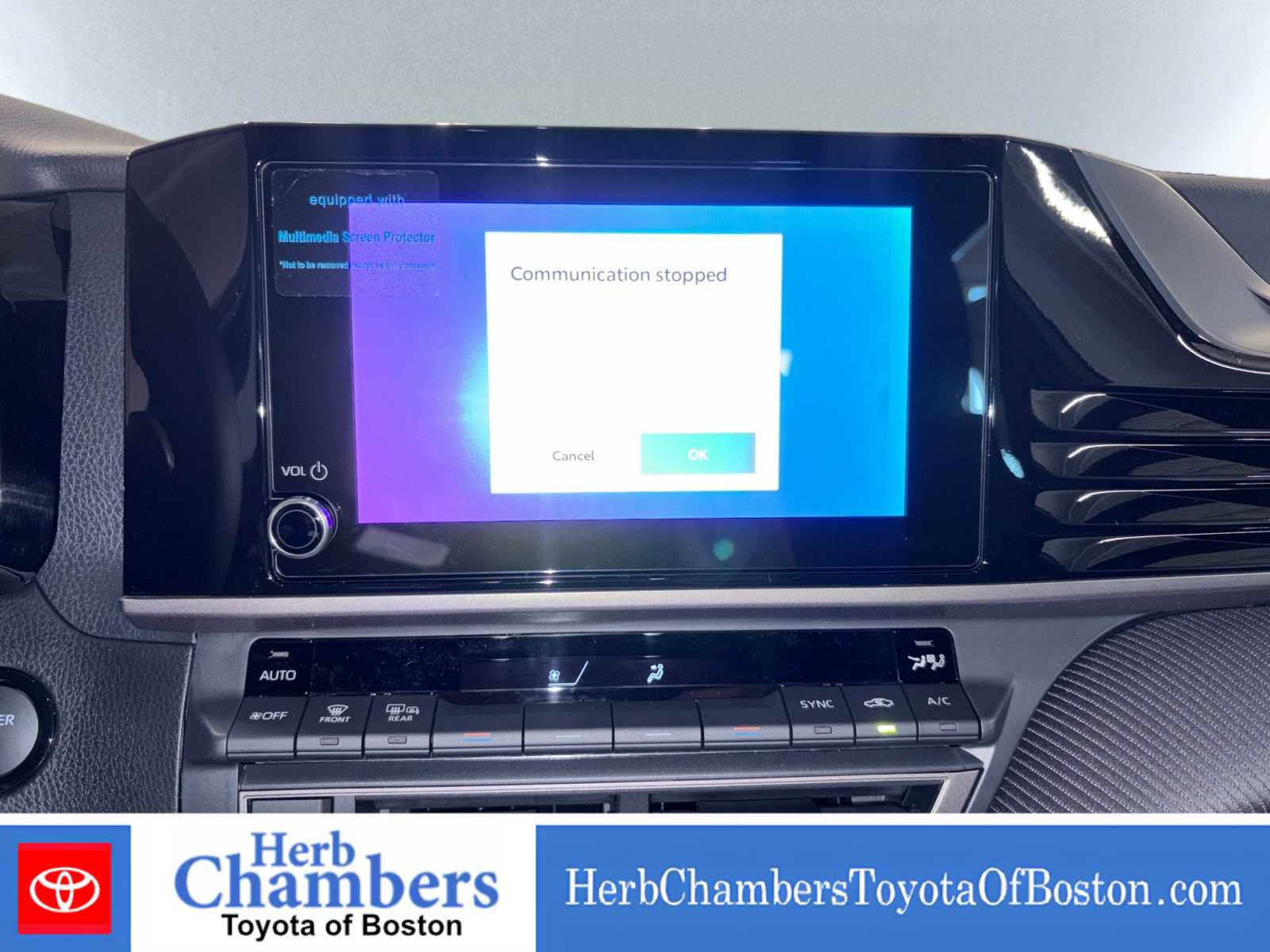 Used 2026 Toyota Camry SE FWD image 13