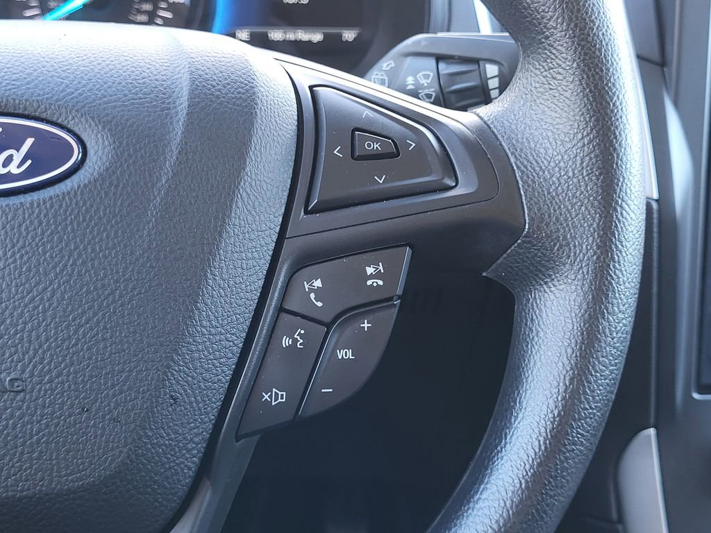 Used 2022 Ford Edge SE w/ Black Appearance Package image 17