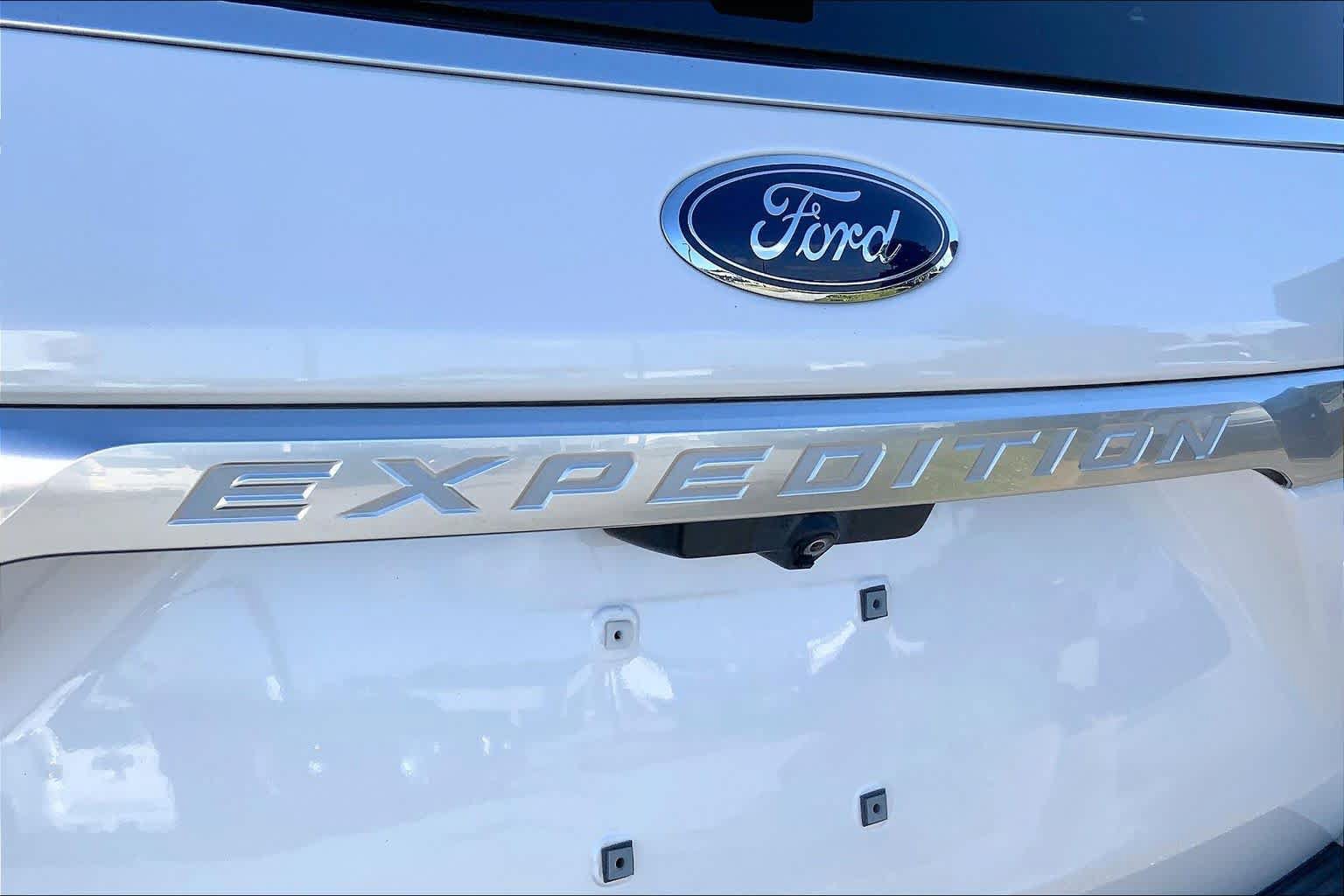 Used 2018 Ford Expedition Platinum RWD image 9