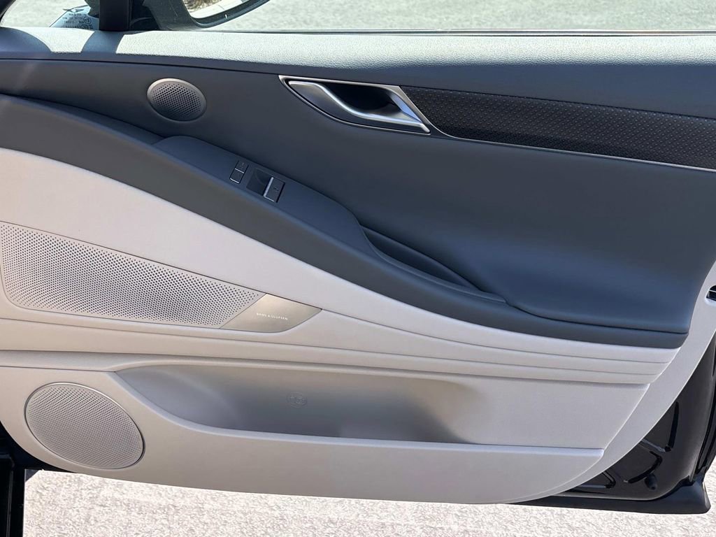 Used 2025 Genesis G80 3.5T Sport Prestige image 21