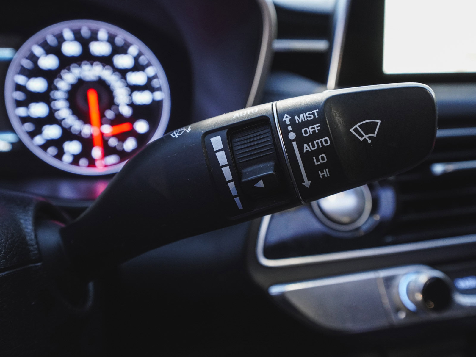 Used 2019 Genesis G70 2.0T Advanced w/ Elite Package image 26