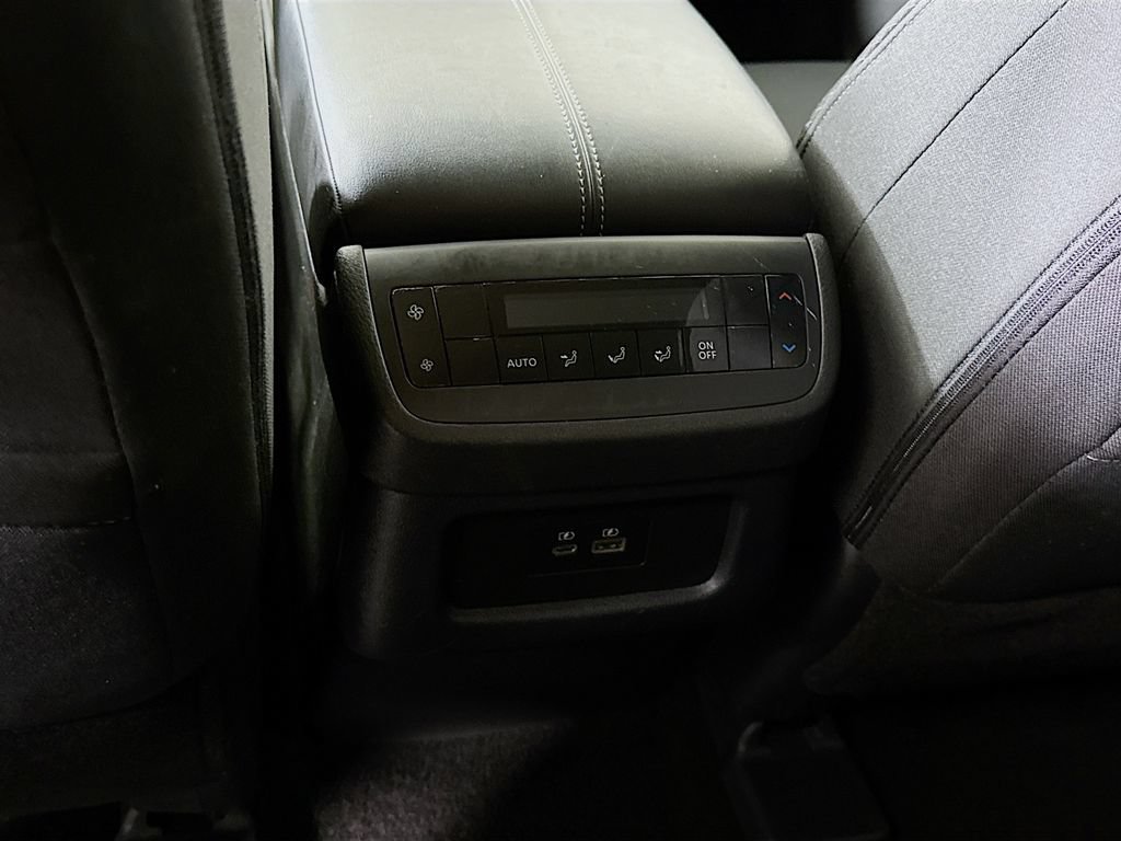 Certified 2025 Nissan Pathfinder SV AWD/4WD image 28