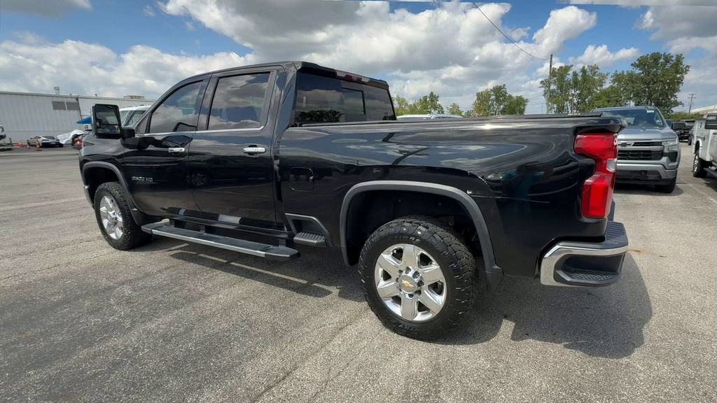 Used 2021 Chevrolet Silverado 2500 LTZ w/ LTZ Plus Package AWD/4WD image 6
