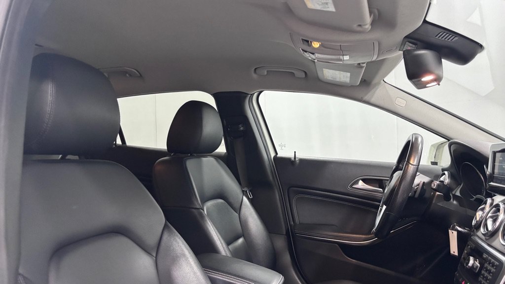 Used 2015 Mercedes-Benz GLA 250 4MATIC image 19