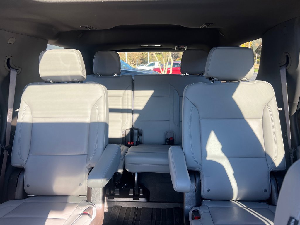 Used 2022 Chevrolet Tahoe Z71 w/ Luxury Package image 17