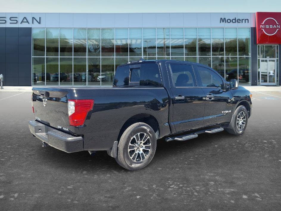Used 2024 Nissan Titan SV w/ SV Convenience Package AWD/4WD image 5